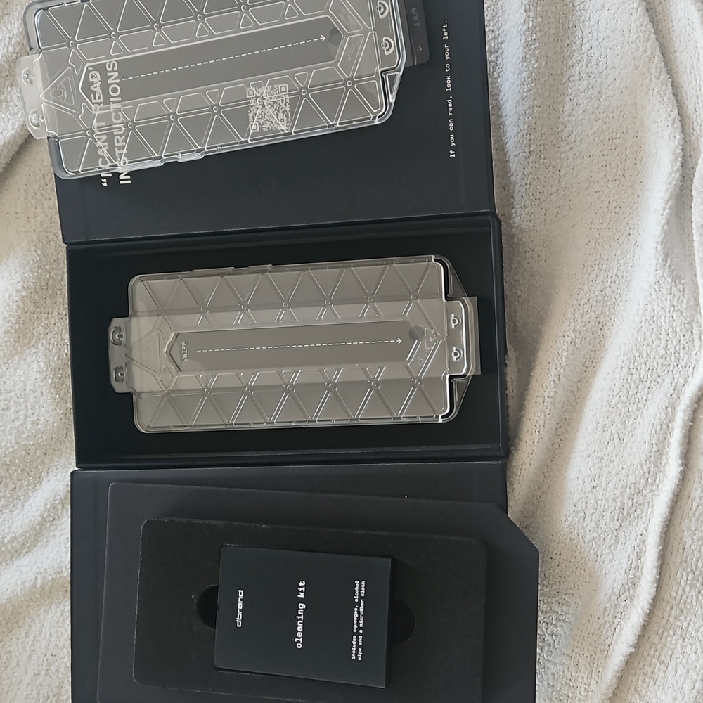 Screen Protector - Picture 2 of 7